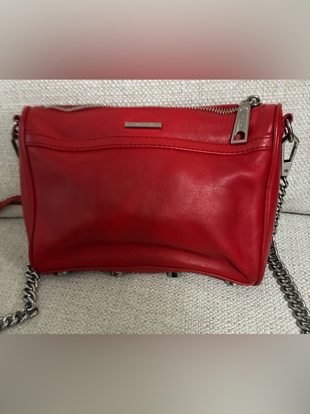 Rebecca
Minkoff EUC Red Leather
Crossbody Bag, w/Solver-Tone
Accents - Picture 7 of 15